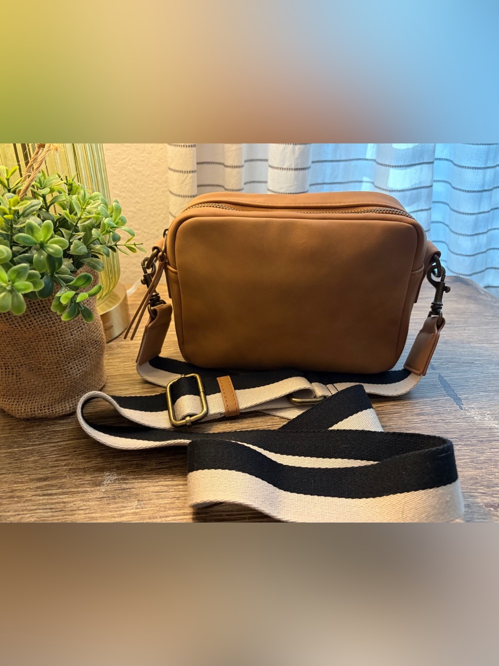 Universal Thread Mini Crossbody